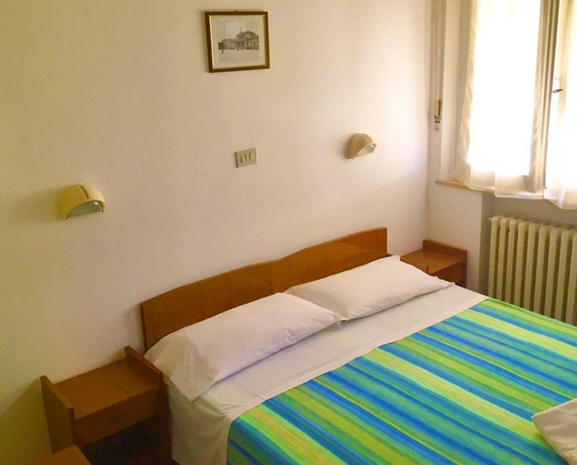 Hotel Alessi** Rimini Esterno foto